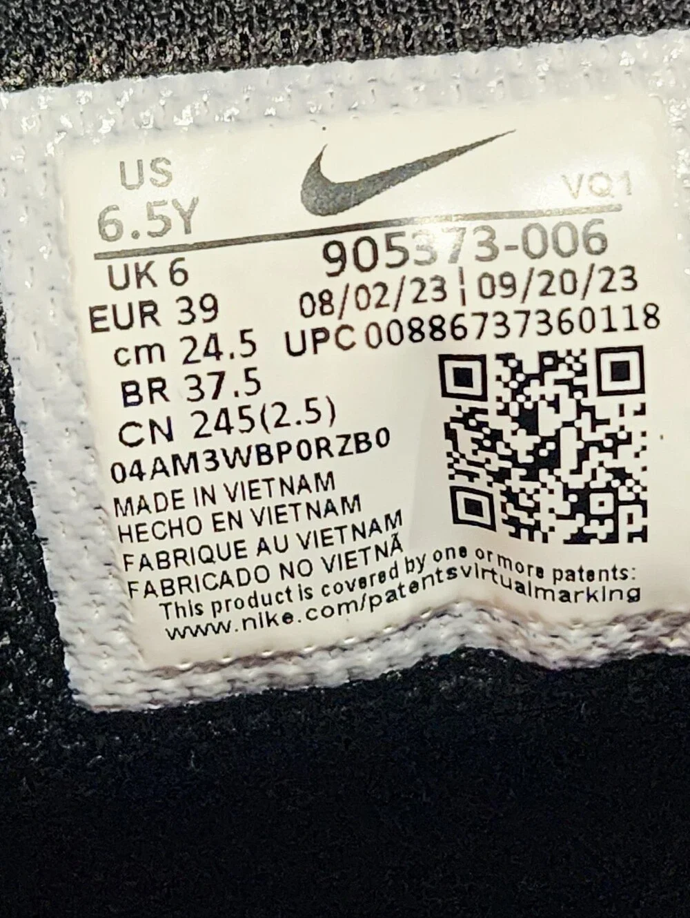 NIKE | SB Check Solarsoft Canvas Sneakers | Black | US Womens 8.5/EU 39
